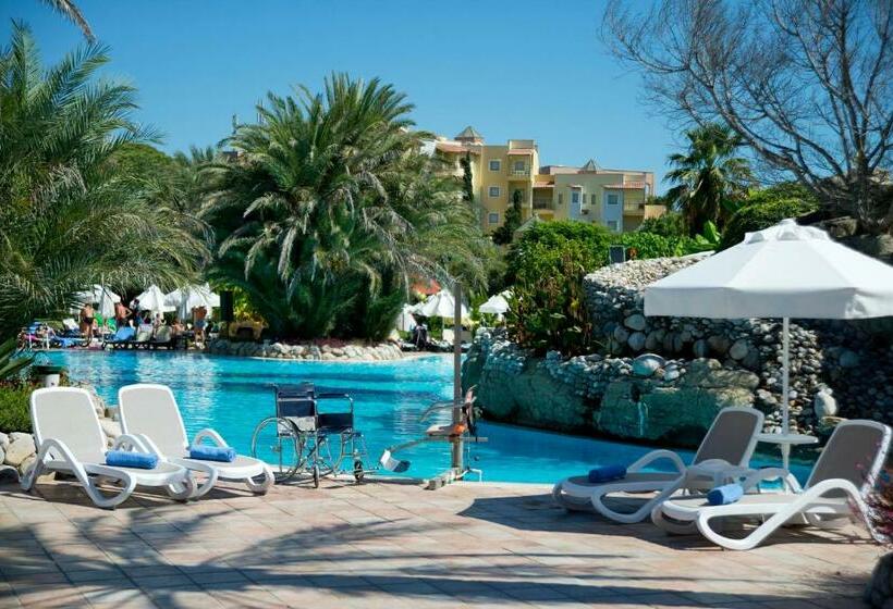 اتاق لوکس سه تخته, Limak Arcadia Golf Resort Belek