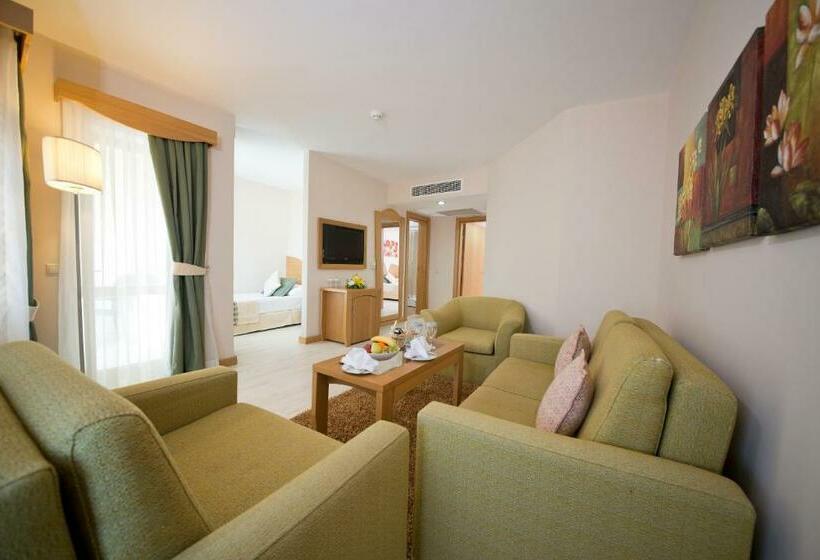 اتاق خانوادگی, Limak Arcadia Sport Resort Belek