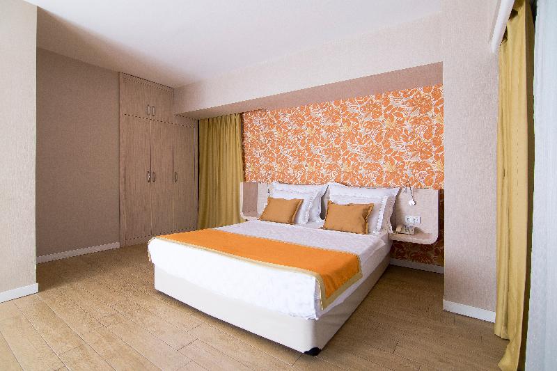 اتاق استاندارد, Mirage World