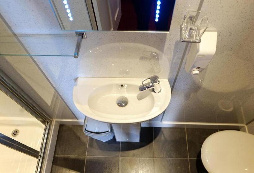 اتاق استاندارد سه نفره, Regent House Hotel   City Centre