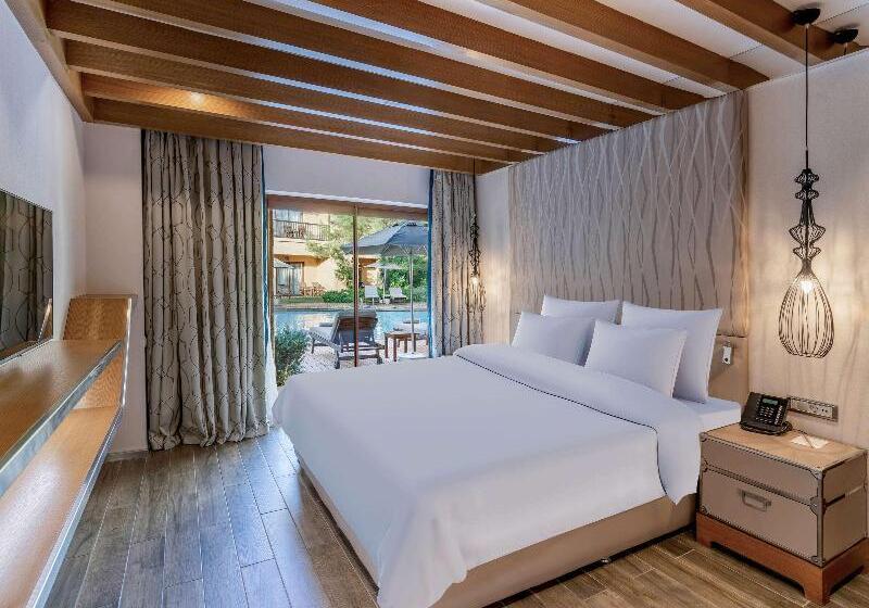 سوییت, Rixos Premium Belek, The Land of Legends Access