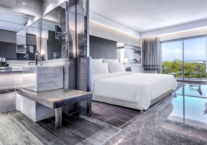 سوییت با چشم‌انداز باغ, Rixos Premium Belek, The Land of Legends Access