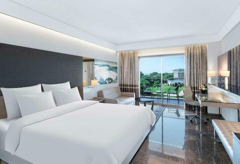 اتاق لوکس با چشم‌انداز دریا, Rixos Premium Belek, The Land of Legends Access