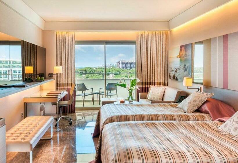 اتاق لوکس با چشم‌انداز دریا, Rixos Premium Belek, The Land of Legends Access