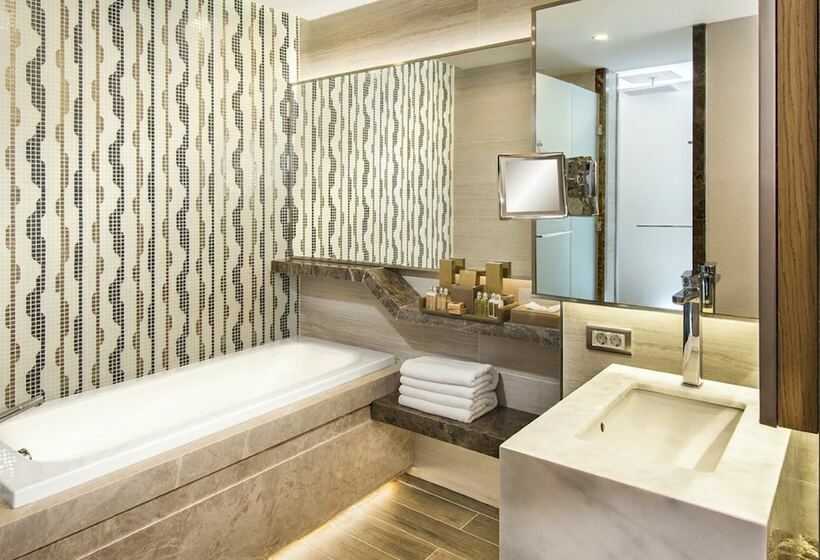 اتاق خانوادگی, Rixos Premium Belek, The Land of Legends Access
