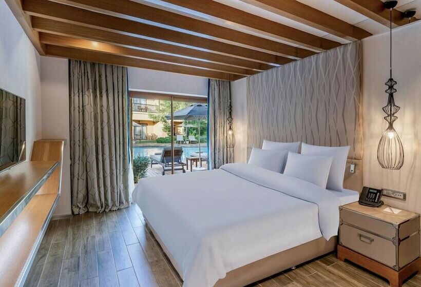 سوییت, Rixos Premium Belek, The Land of Legends Access