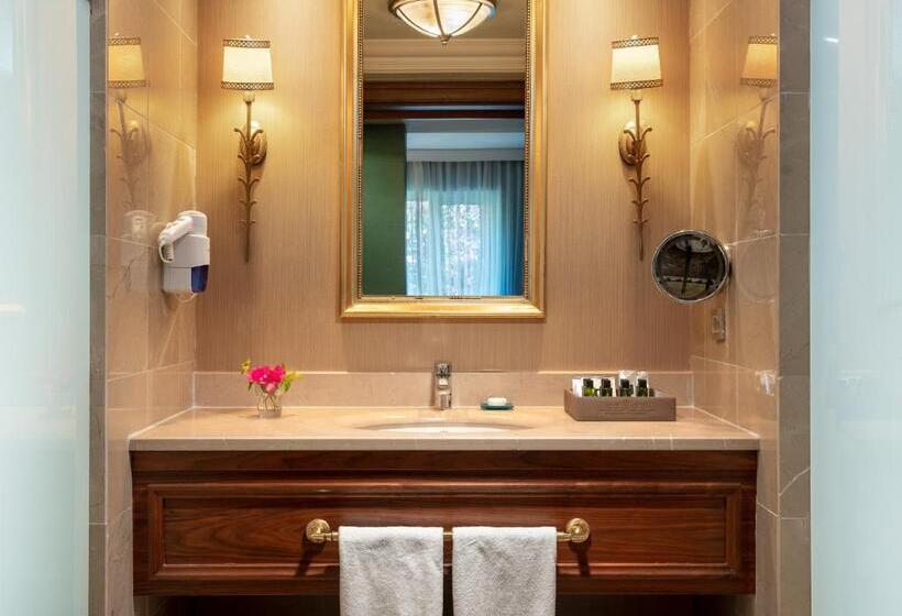 اتاق لوکس با چشم‌انداز باغ, Rixos Premium Bodrum