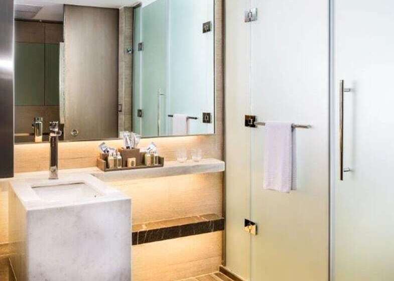 اتاق لوکس با چشم‌انداز دریا, Rixos Premium Tekirova, The Land of Legends Access