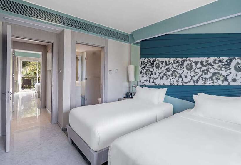 سوییت خانوادگی, Rixos Premium Tekirova, The Land of Legends Access