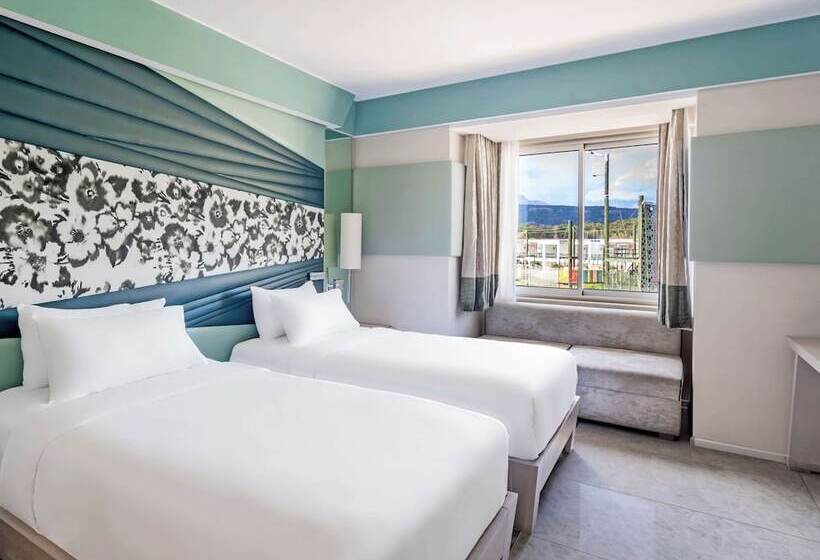 سوییت خانوادگی, Rixos Premium Tekirova, The Land of Legends Access