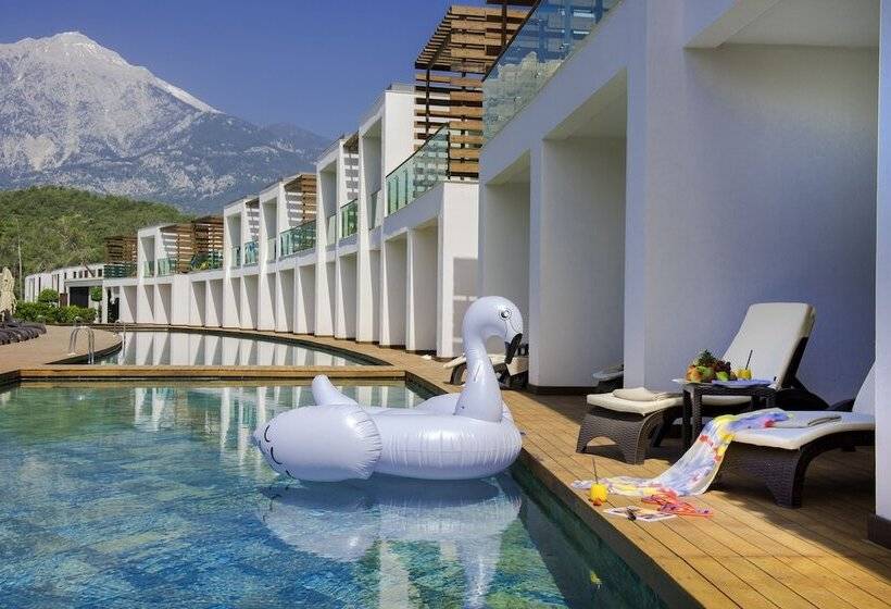 سوییت با استخر, Rixos Premium Tekirova, The Land of Legends Access