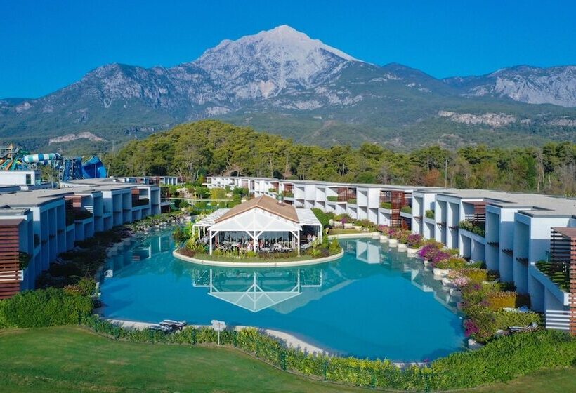 ویلای یک اتاق خوابه با استخر شنا, Rixos Premium Tekirova, The Land of Legends Access