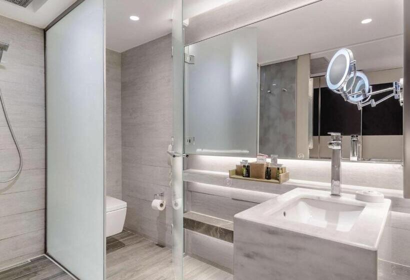 اتاق لوکس با چشم‌انداز باغ, Rixos Premium Tekirova, The Land of Legends Access