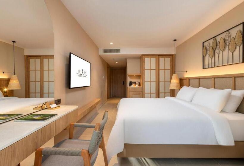 سوییت خانوادگی, Rixos Premium Tekirova, The Land of Legends Access