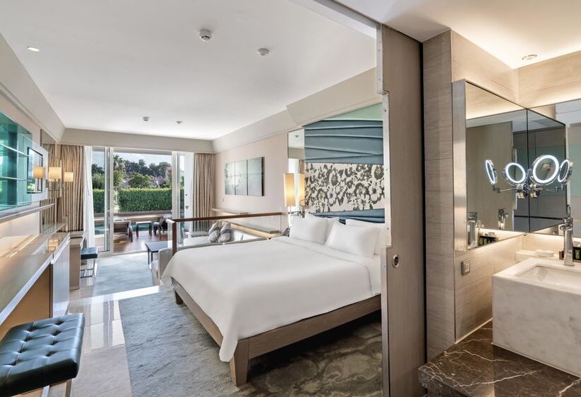 سوییت با استخر, Rixos Premium Tekirova, The Land of Legends Access