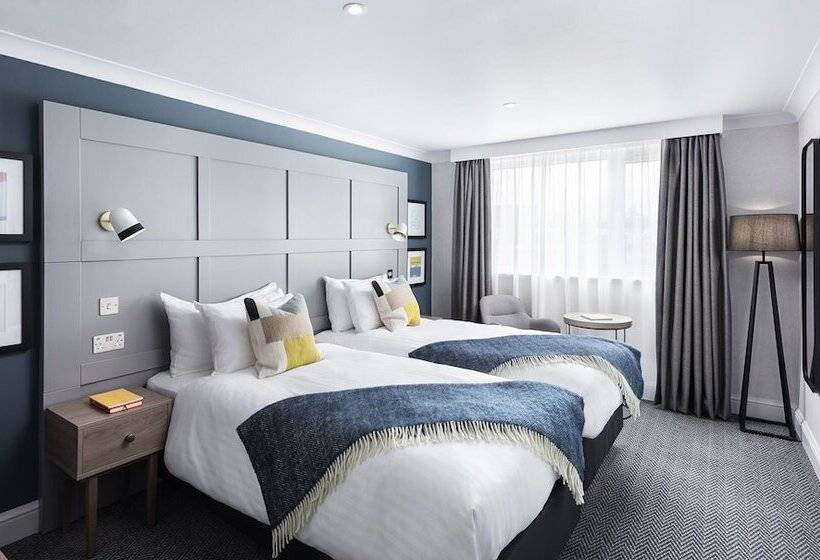 חדר סטנדרט מותאם לאדם עם מוגבלויות, Voco St. Johns Solihull, An Ihg