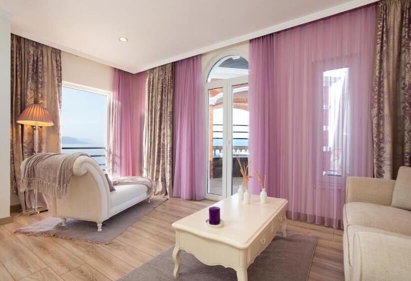 Suite Cama Queen, Orange County Kemer