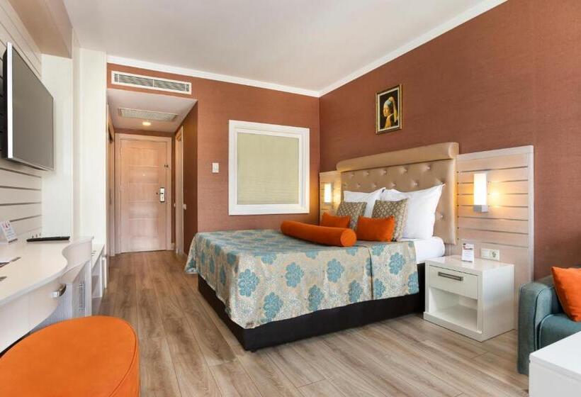 Standard Room with Views, Orange County Kemer