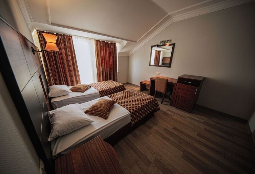 اتاق خانوادگی, Rox Royal Hotel   All Inclusive