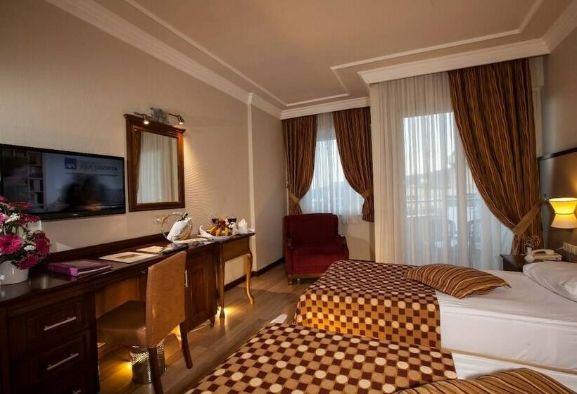 اتاق استاندارد با چشم‌انداز دریا, Rox Royal Hotel   All Inclusive