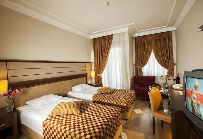 اتاق استاندارد با چشم‌انداز دریا, Rox Royal Hotel   All Inclusive