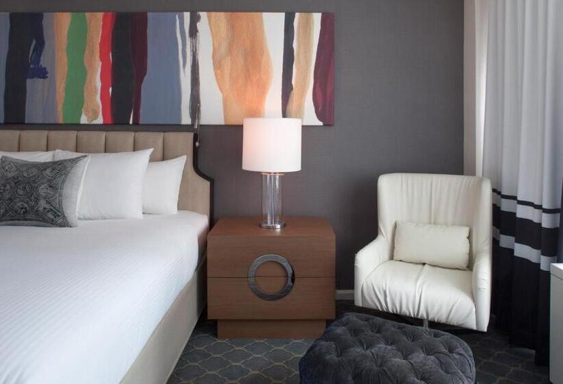 اتاق استاندارد سه نفره, The Fifty Sonesta Hotel New York