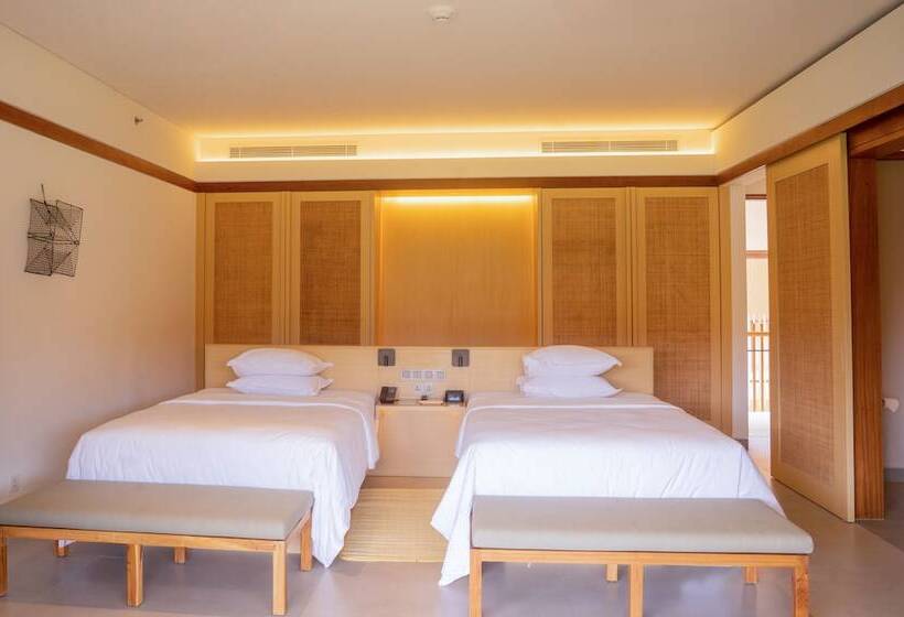 اتاق استاندارد با بالکن و چشم‌انداز دریا, Sheraton Belitung Resort