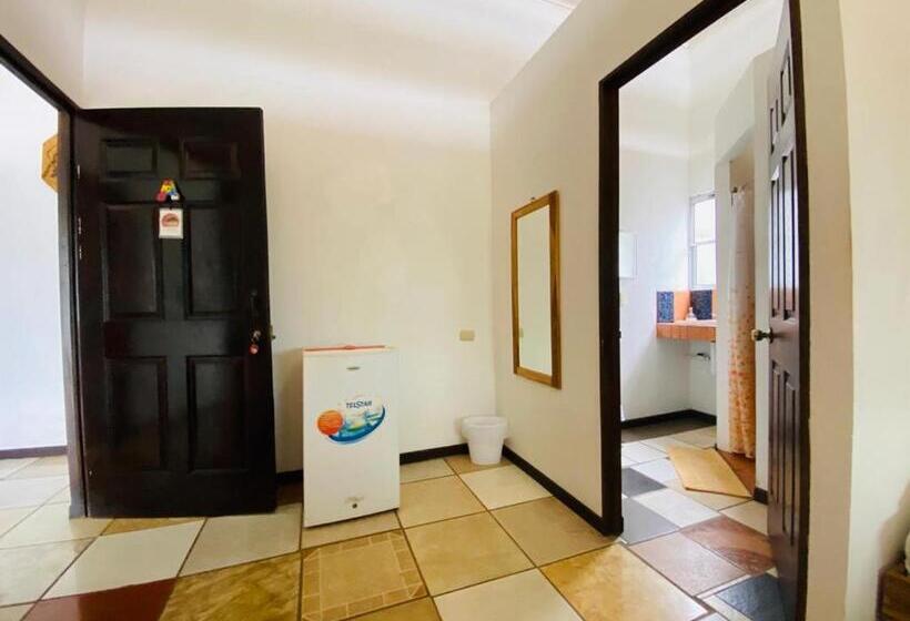 اتاق استاندارد چهار تخته, Sunset Rooms