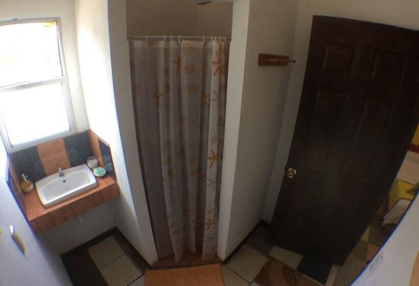 اتاق استاندارد چهار تخته, Sunset Rooms