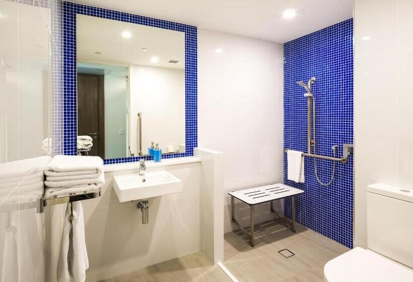 استودیوی استاندارد, Carnmore Hotel Christchurch
