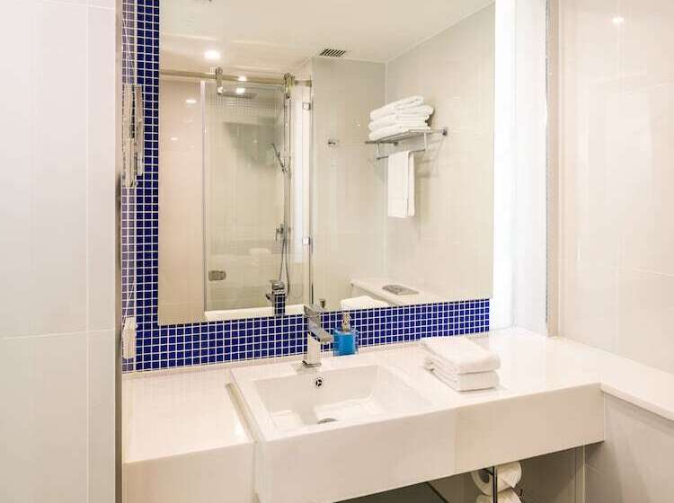 استودیوی استاندارد, Carnmore Hotel Christchurch