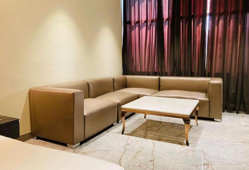 سوئیت با تخت بزرگ, Aman Palace