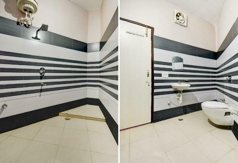 标准间, Oyo 72793  Sarovar