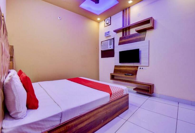 标准间, Oyo 72793  Sarovar