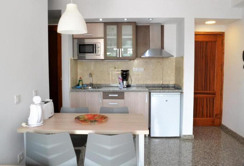 آپارتمان 1 خوابه با چشم‌انداز جانبی دریا, Apartamentos Montemayor