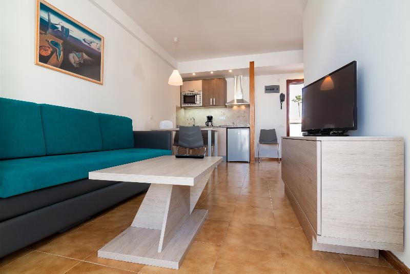 آپارتمان 1 خوابه با چشم‌انداز جانبی دریا, Apartamentos Montemayor