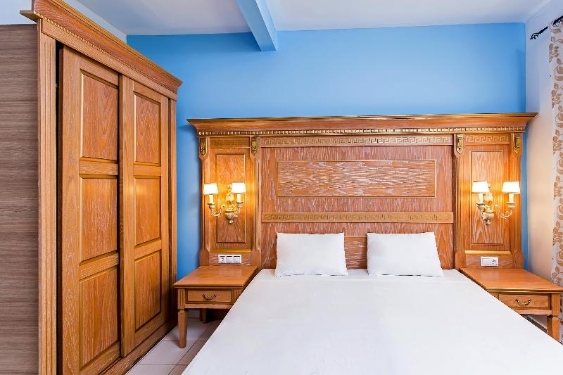 آپارتمان 1 خوابه, Apartamentos Montemayor