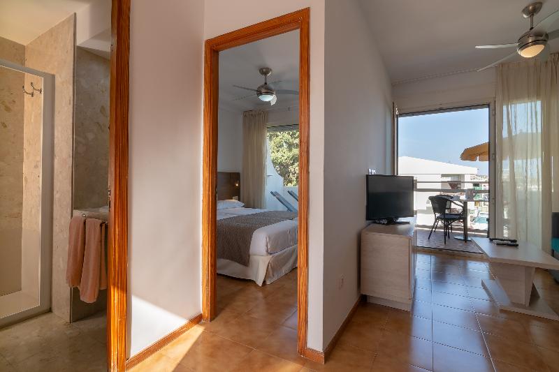 آپارتمان 1 خوابه, Apartamentos Montemayor