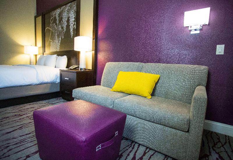 اتاق استاندارد با تخت بزرگ, Doubletree By Hilton Hotel Savannah Historic District