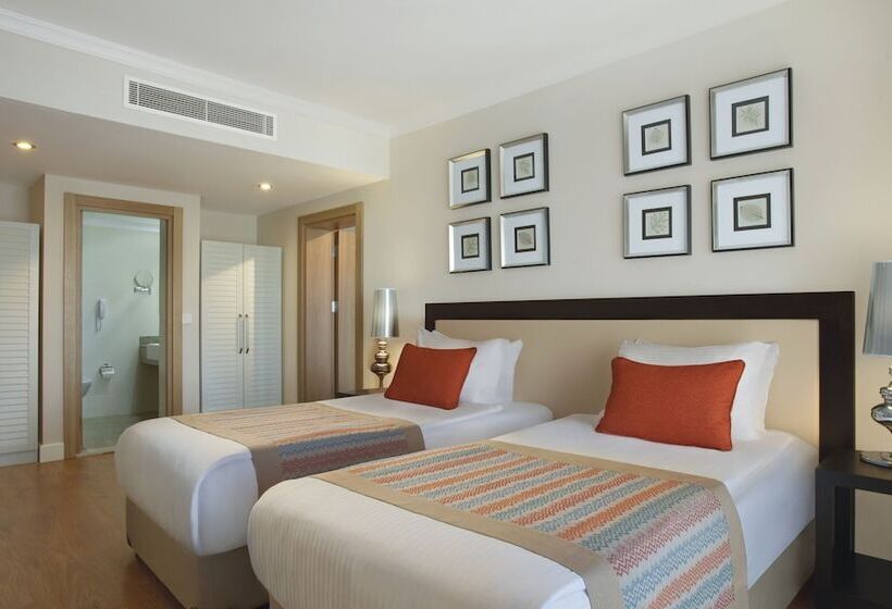 اتاق خانوادگی, Akka Alinda Hotel   Premium Ultra All Inclusive