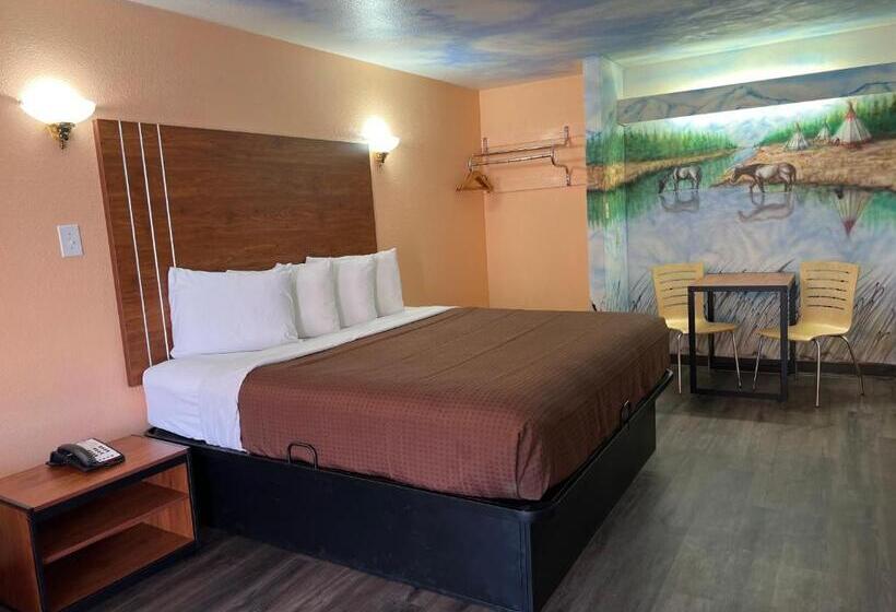 سوئیت با وان آب گرم, Executive Inn & Suites Lackland Afb