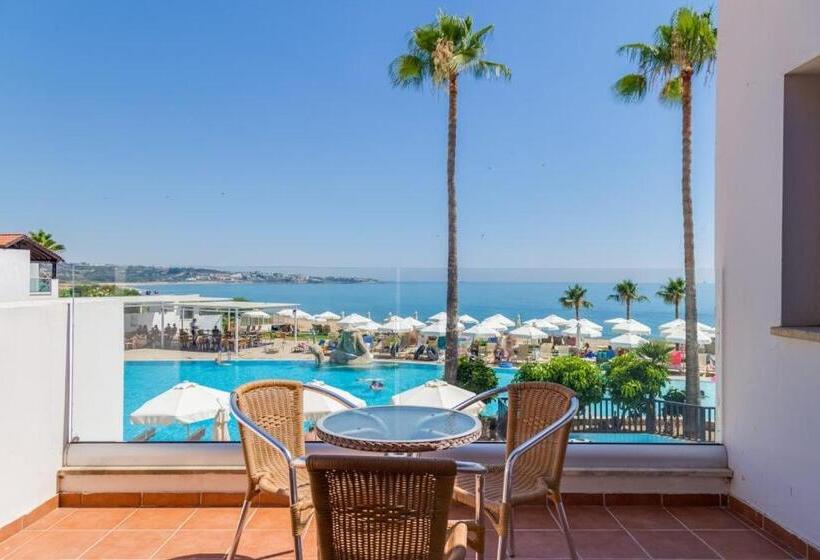 اتاق سوپریور با چشم‌انداز دریا, Kapetanios Aqua Resort