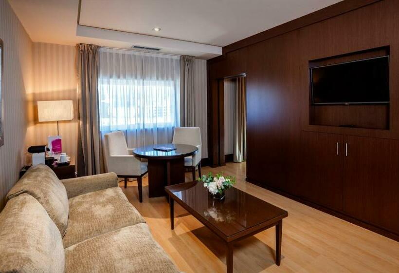 Junior Suite com Hidromassagem, Barcelo Granada Congress