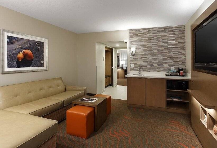 Suite Adapted for people with reduced mobility, Clearwater Beach Marriott Suites On Sand Key