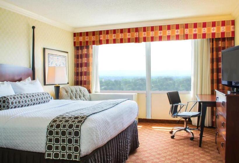 Standard Room Adapted for people with reduced mobility, Crowne Plaza  Harrisburghershey