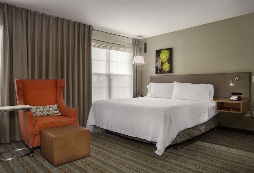 اتاق دلوکس مخصوص معلولین, Hilton Garden Inn Phoenix Airport