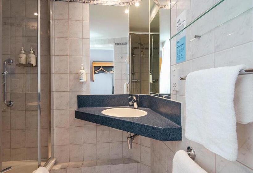 اتاق استاندارد, Holiday Inn Express Bristol Filton, An Ihg