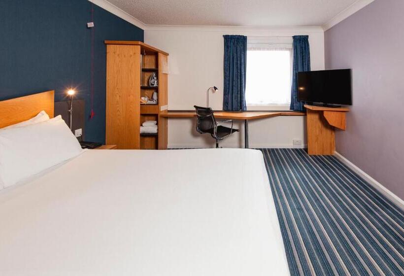 Standard Room Adapted for people with reduced mobility, Holiday Inn Express Bristol  Filton