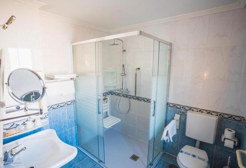 اتاق استاندارد برای معلولان, Portonovo