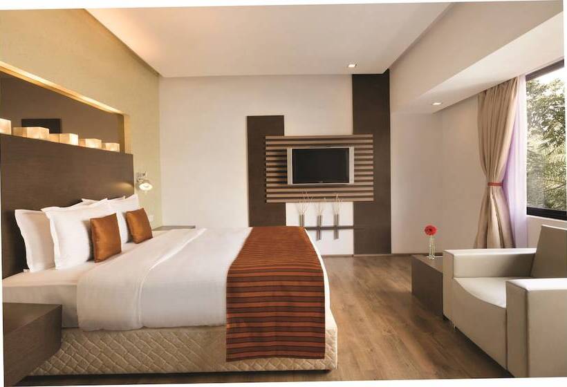 Executive Room, Ramada By Wyndham Chennai Egmore